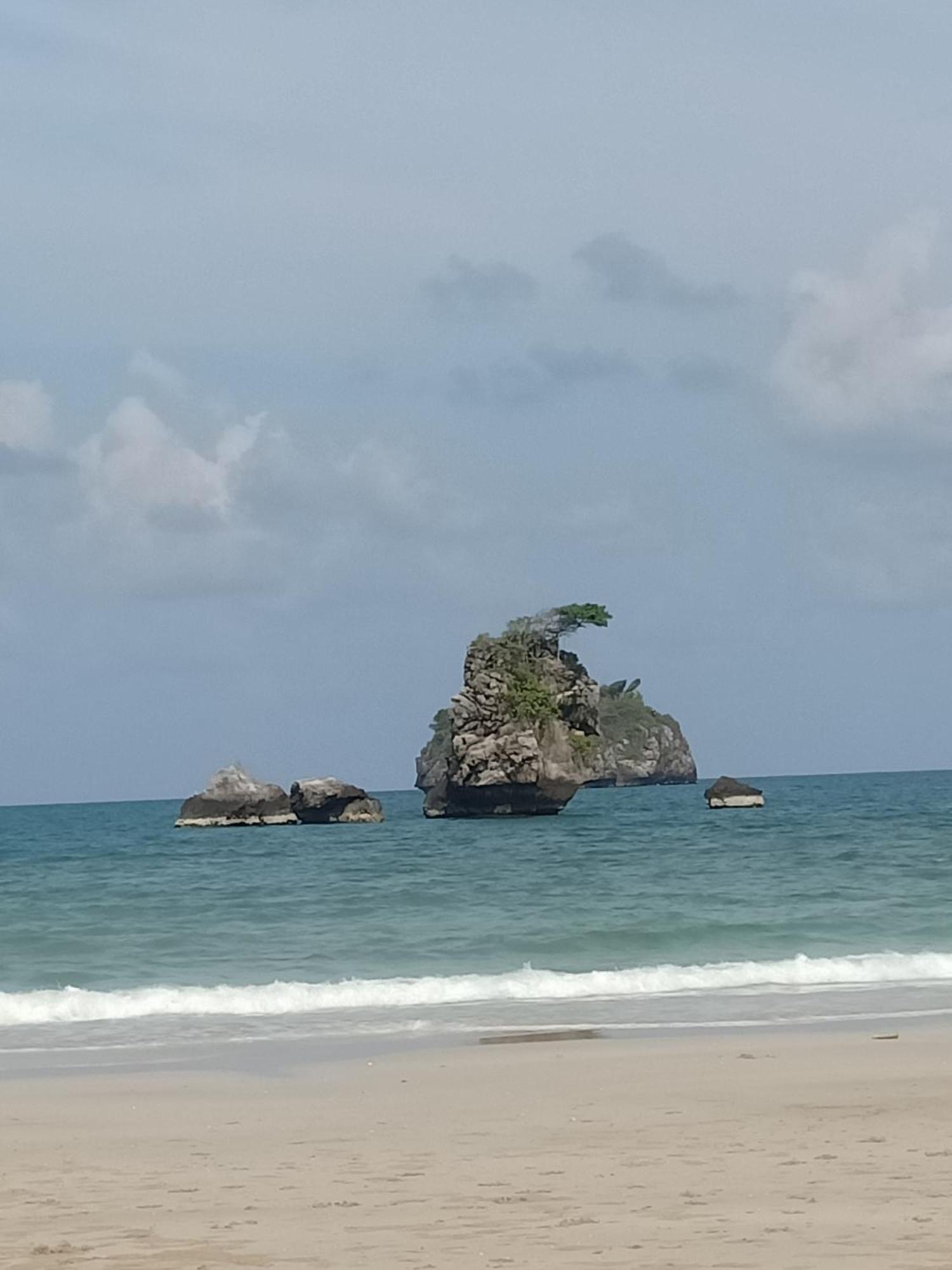 Win Gray Homestay Resort Pathiu Ruang foto